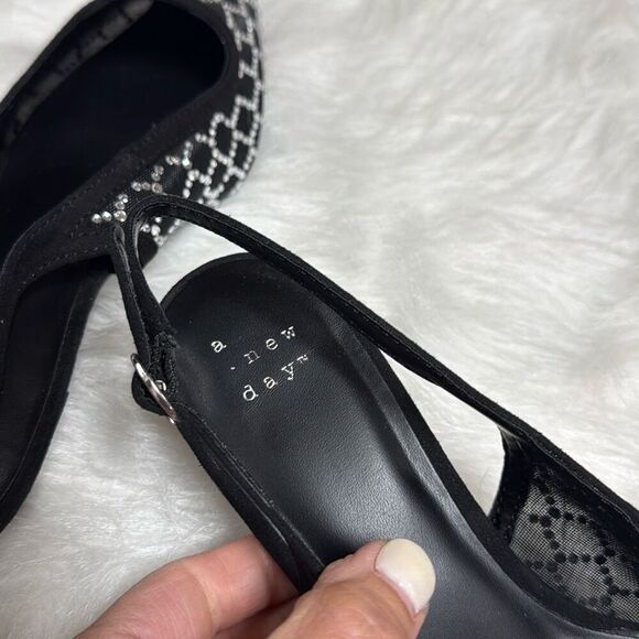 A New Day Women's Black Gigi Embellished Slingback Kitten Heels Size 7.5 NEW - Picture 8 of 8